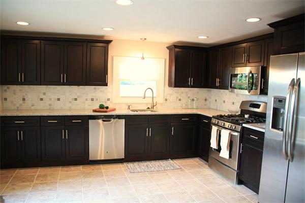208 River Road Winthrop, MA 02152 - Photo 3 of 20 Gallery Image 3