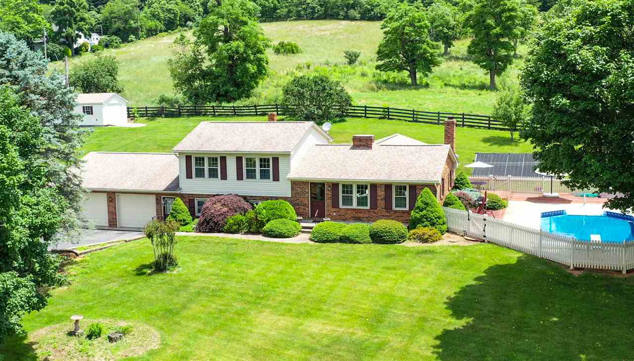 915 McKinley Road Middlebrook, VA 24459 - Photo 1 of 32 a front view of house with yard and green space
