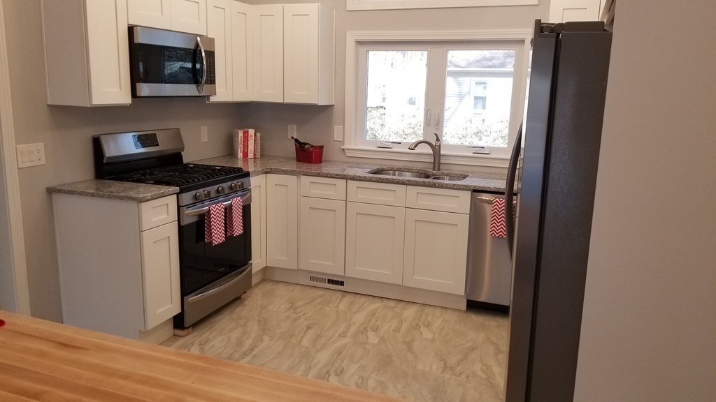 17 Hickory Road Norton, MA 02766 - Photo 2 of 29 Gallery Image 2