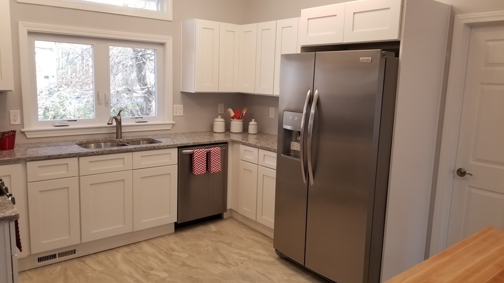17 Hickory Road Norton, MA 02766 - Photo 3 of 29 Gallery Image 3