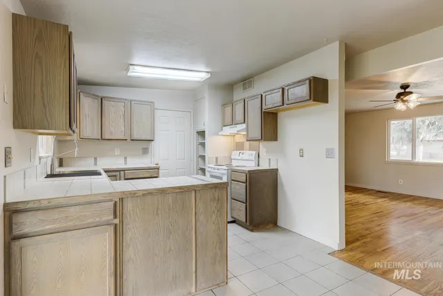 $369,900 | 1203 Beechwood Drive, Boise, ID 83709