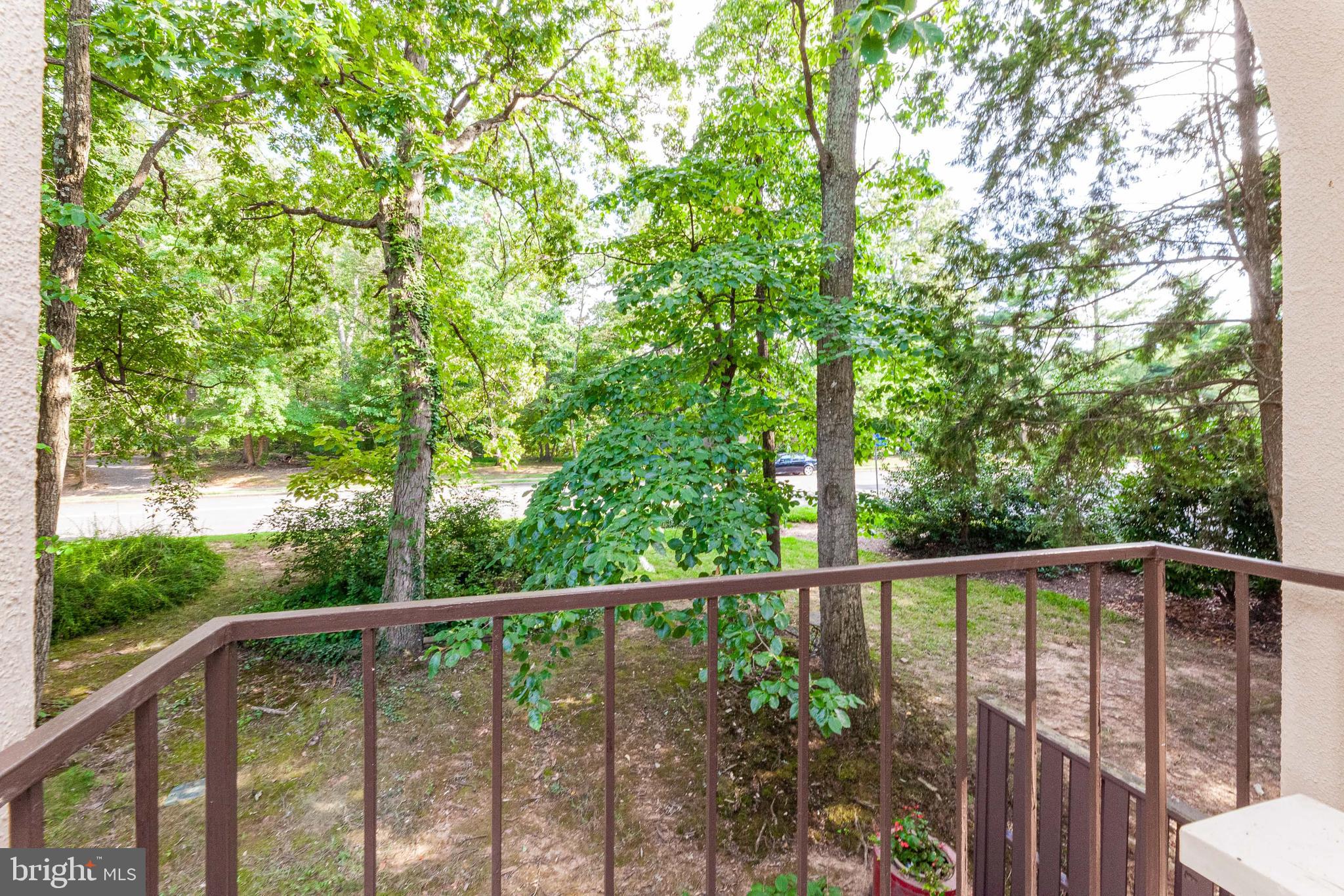 1663 Valencia Way Reston, VA 20190 - Photo 20 of 37