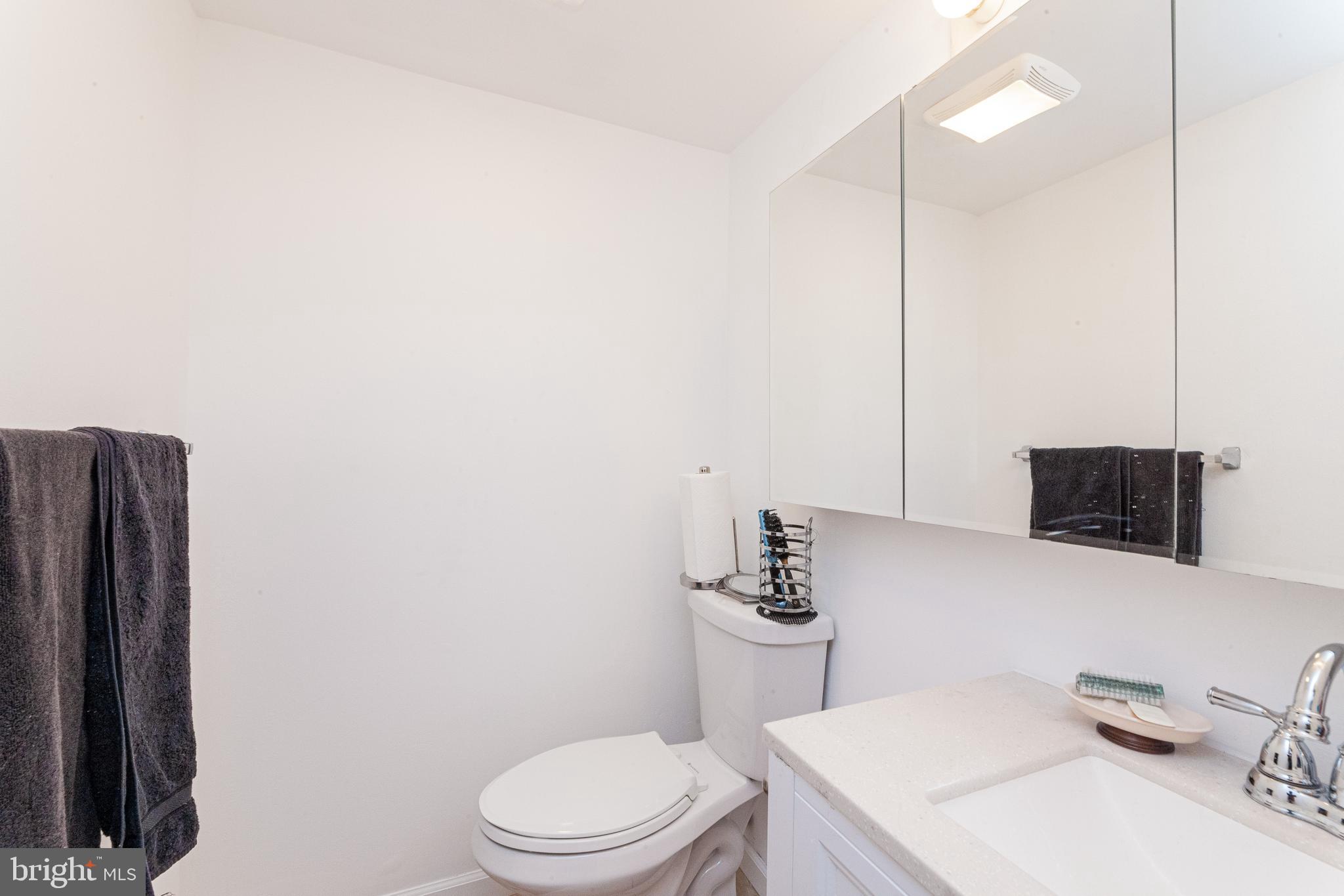 1663 Valencia Way Reston, VA 20190 - Photo 31 of 37
