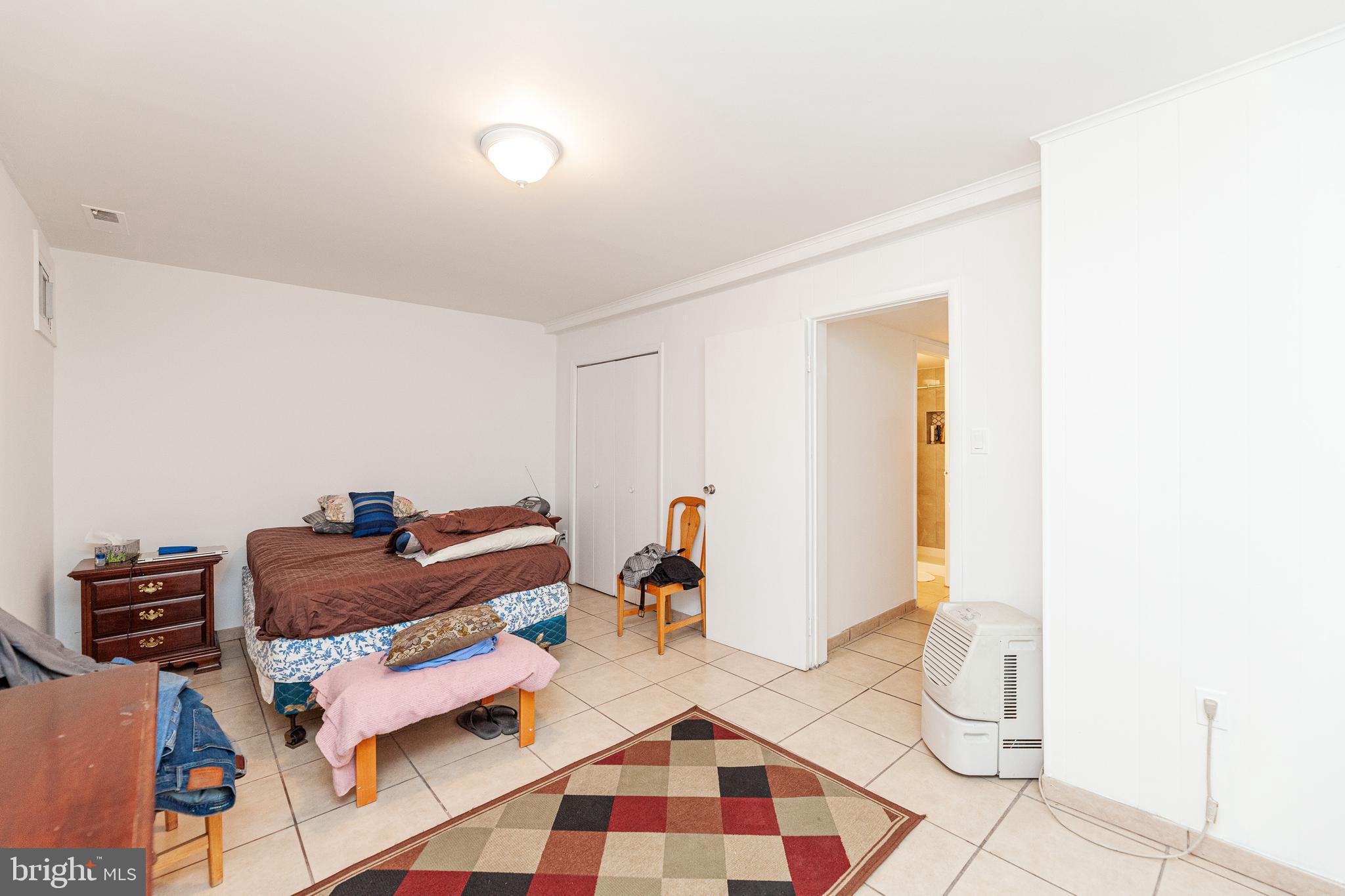 1663 Valencia Way Reston, VA 20190 - Photo 34 of 37