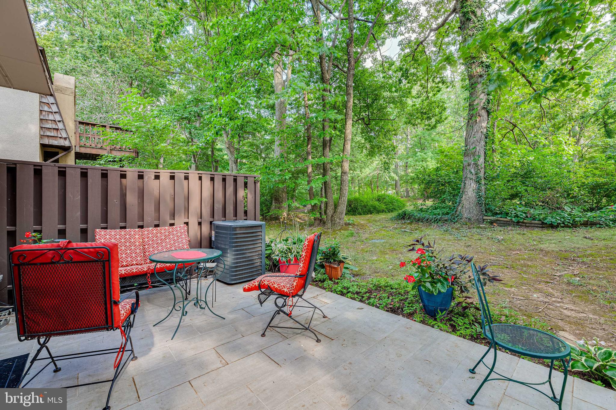 1663 Valencia Way Reston, VA 20190 - Photo 36 of 37