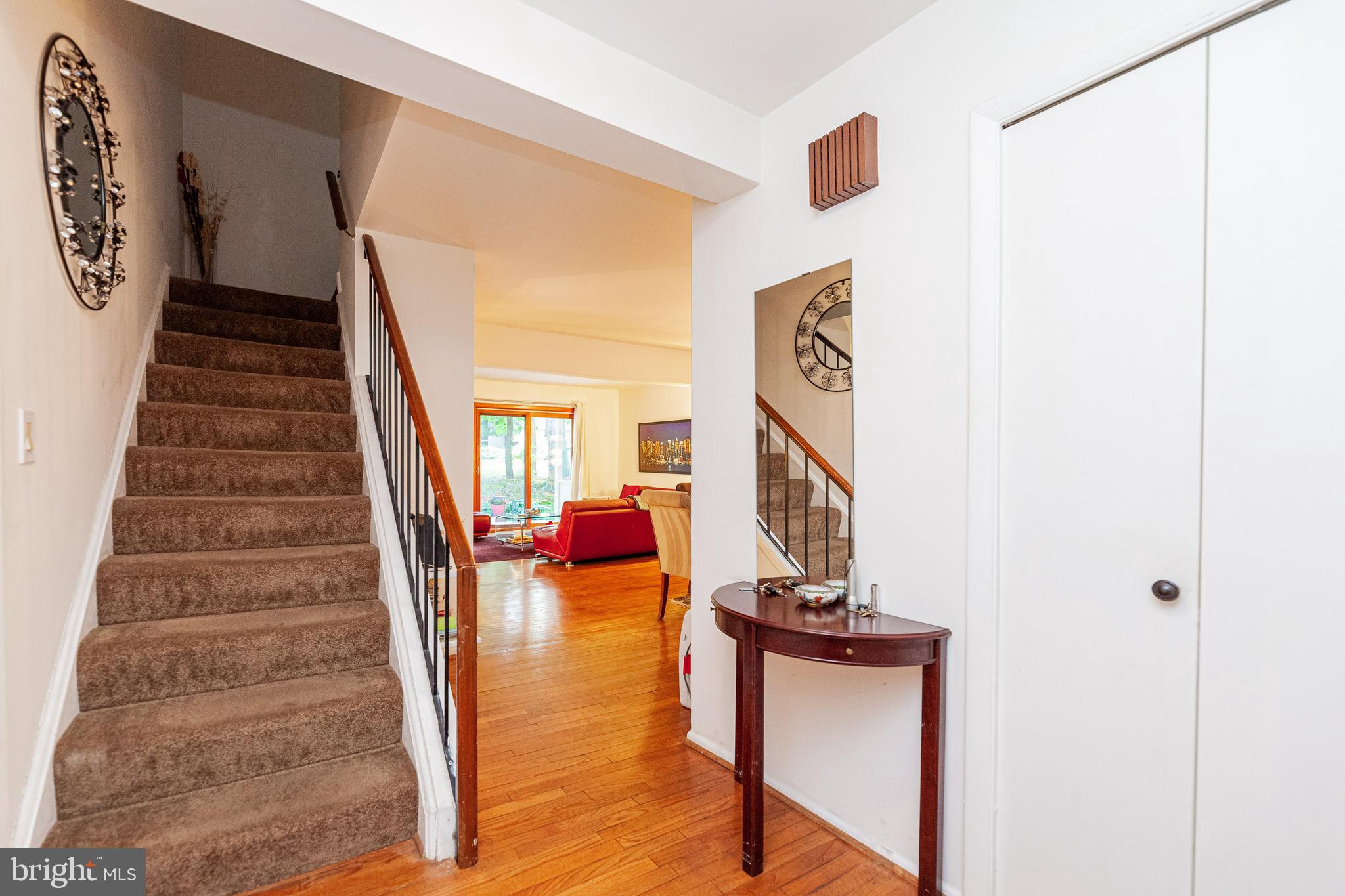 1663 Valencia Way Reston, VA 20190 - Photo 7 of 37