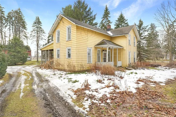 $440,000 | 38841 Detroit Road, Avon, OH 44011