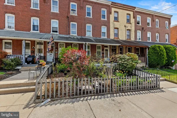 $229,900 | 218 Forrest Avenue, Norristown, PA 19401