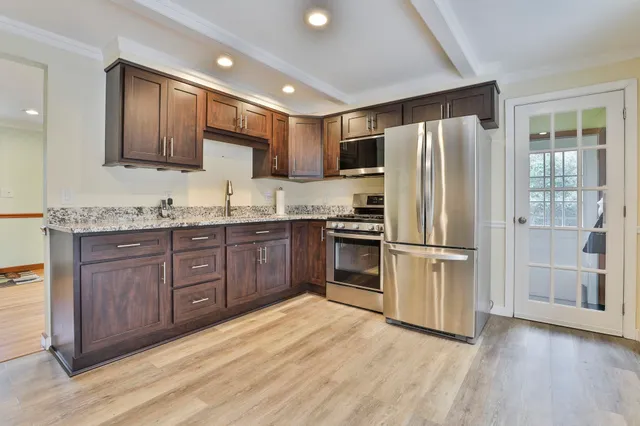 $475,000 | 15 Westray Drive, Nashua, NH 03062