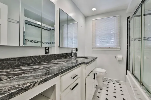 $475,000 | 15 Westray Drive, Nashua, NH 03062