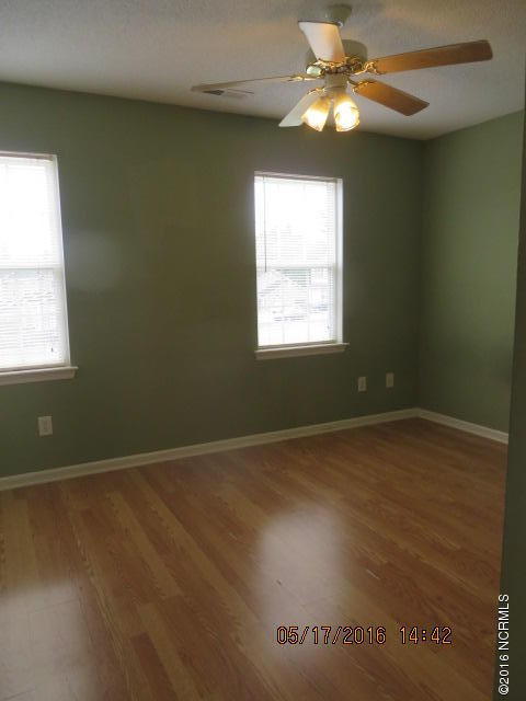 101 Spring Drive Jacksonville, NC 28540 - Photo 7 of 11 Bedroom1