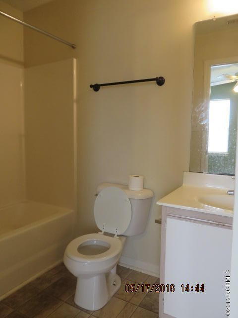 101 Spring Drive Jacksonville, NC 28540 - Photo 8 of 11 Bath 1