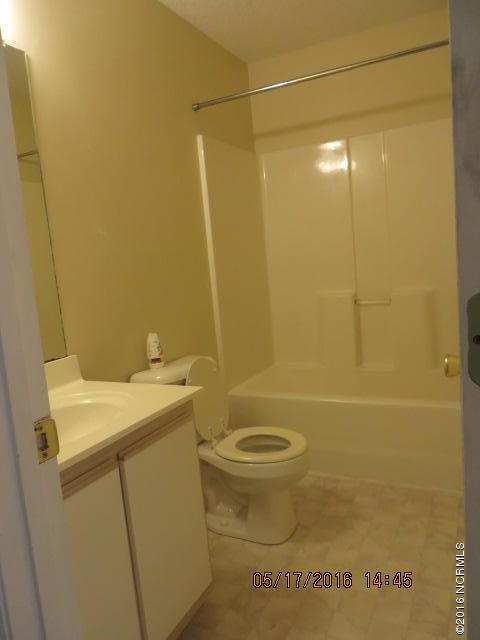 101 Spring Drive Jacksonville, NC 28540 - Photo 10 of 11 Bath 2