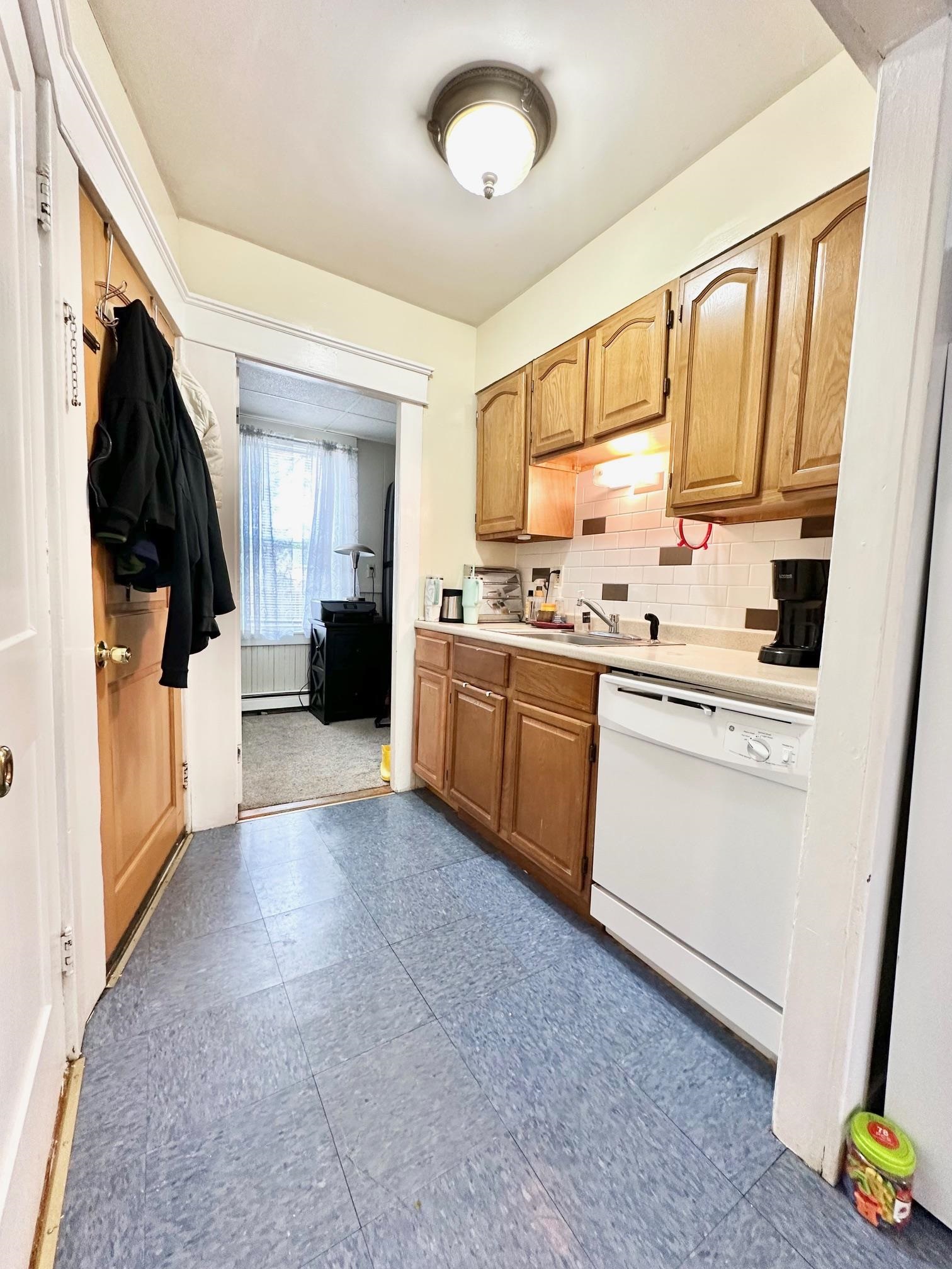 477-479 Calef Road Manchester, NH 03103 - Photo 15 of 29 Gallery Image 15