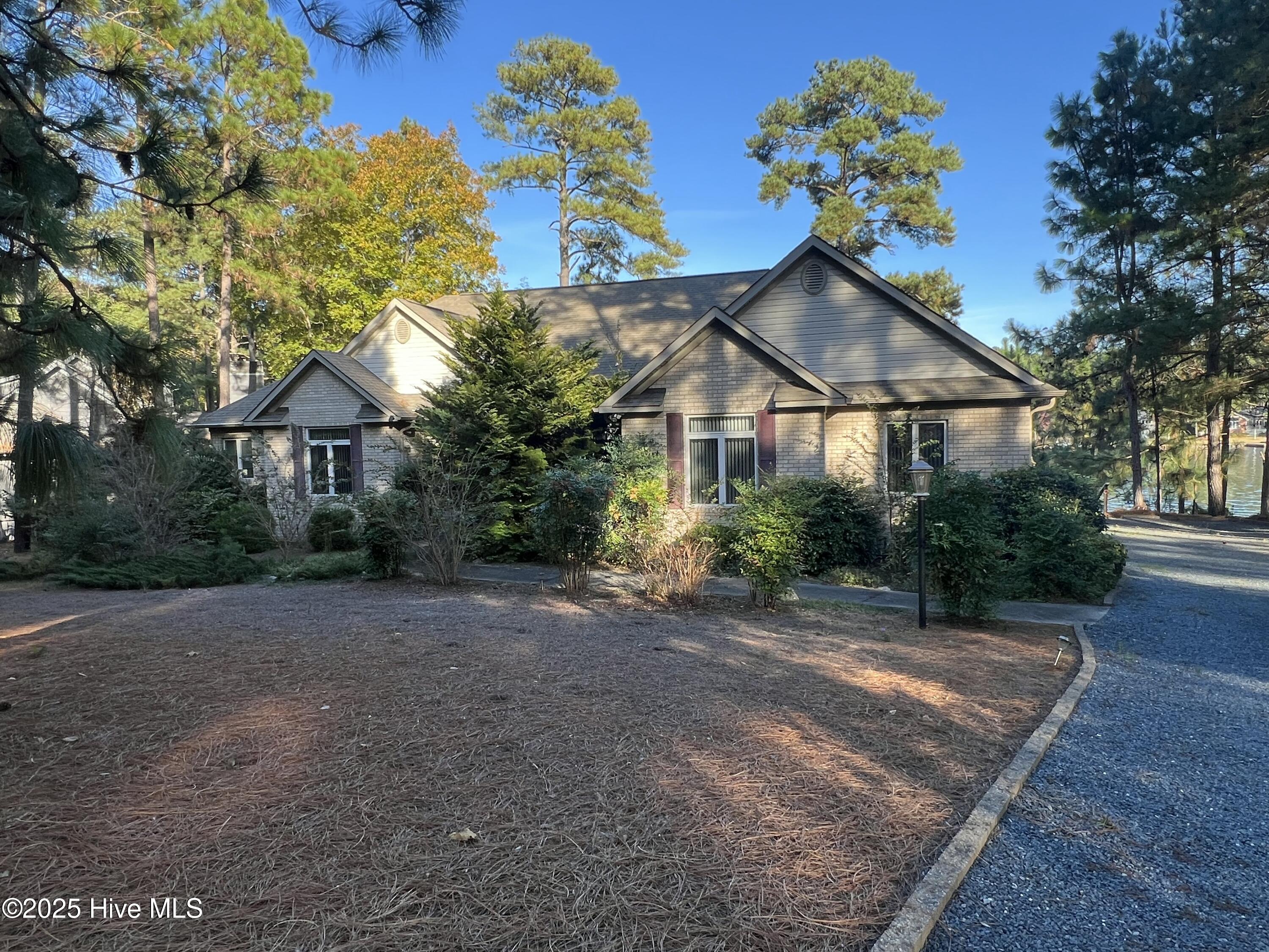 127 Vanore Road Seven Lakes, NC 27376 - Photo 3 of 39 IMG_3295