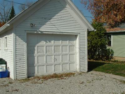 2323 Oakridge Road Fort Wayne, IN 46805 - Photo 3 of 9