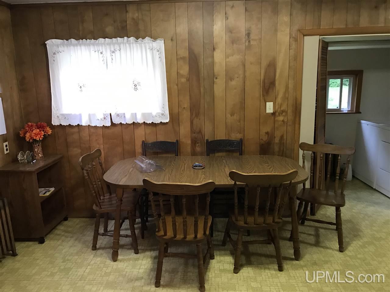 170 Bluff Street Ishpeming, MI 49849 - Photo 8 of 30
