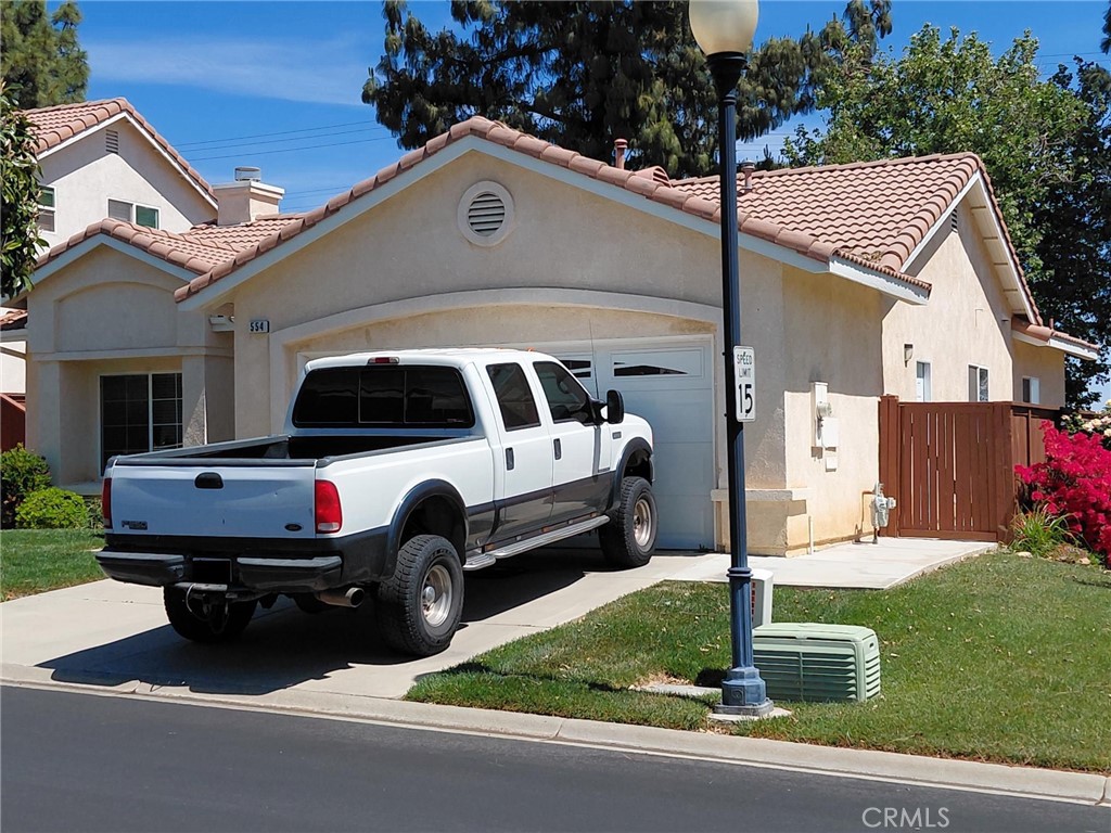 554 Weather Banning, CA 92220 - Photo 2 of 45