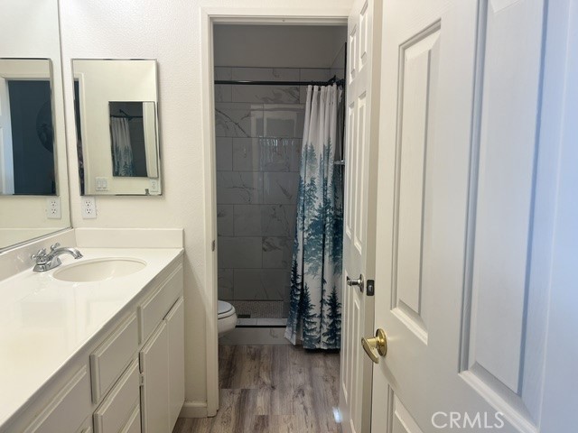 554 Weather Banning, CA 92220 - Photo 29 of 45 Ensuite bath off Primary bedroom