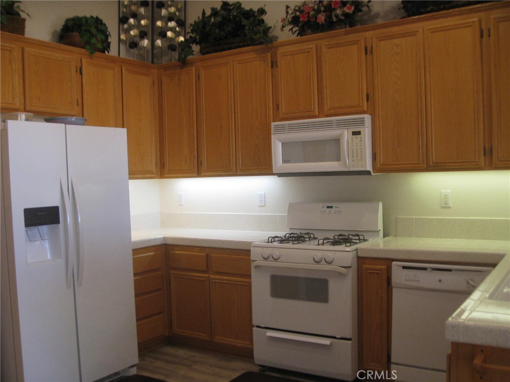 554 Weather Banning, CA 92220 - Photo 8 of 45