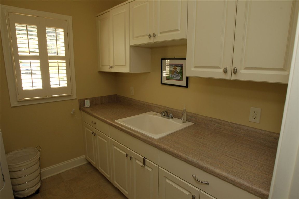 119 Cane Creek Harbor Road Seneca, SC 29672 - Photo 18 of 34