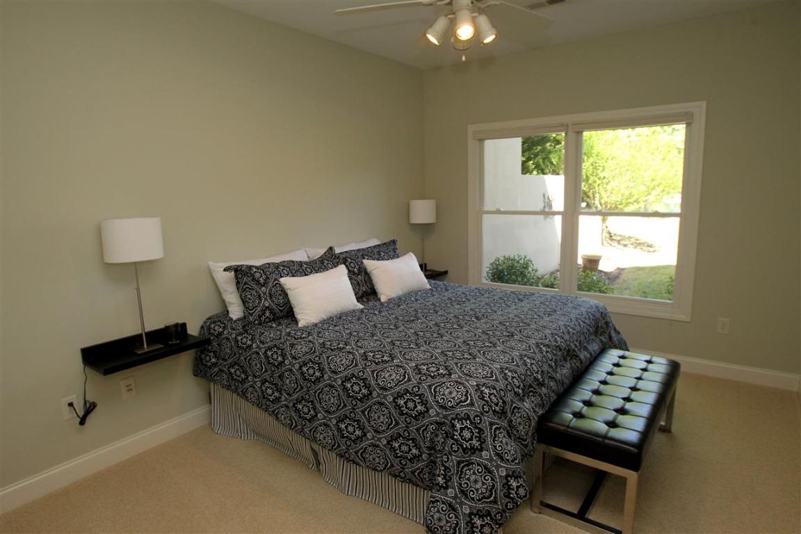 119 Cane Creek Harbor Road Seneca, SC 29672 - Photo 24 of 34