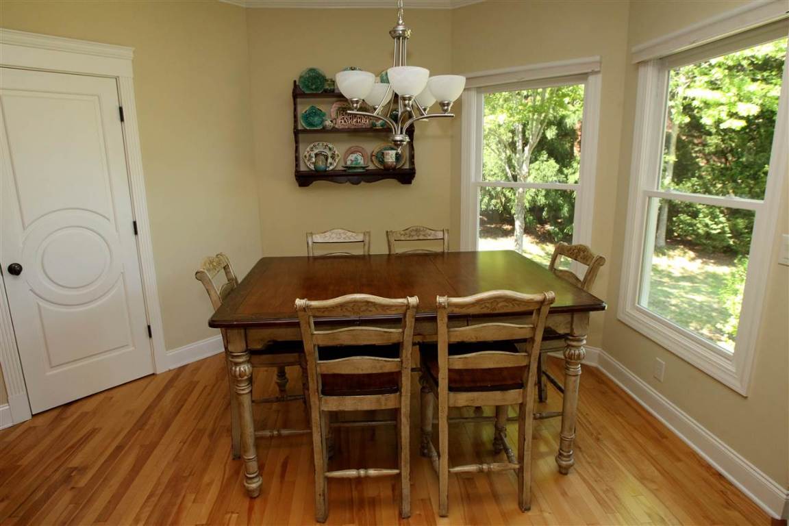 119 Cane Creek Harbor Road Seneca, SC 29672 - Photo 6 of 34