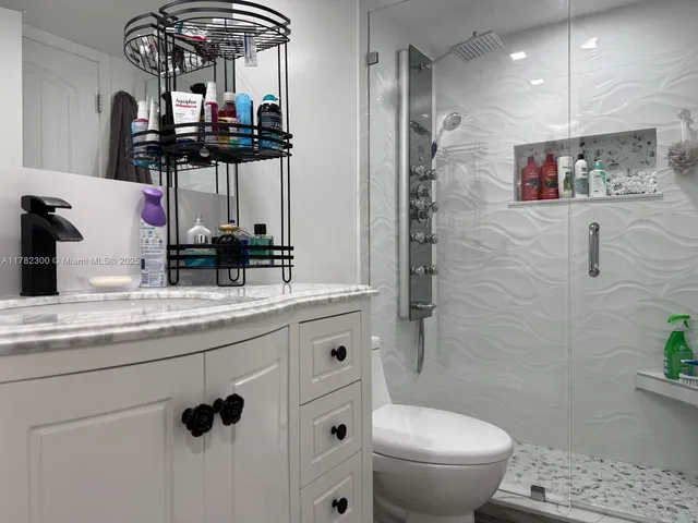 $335,000 | 9121 Southwest 138th Place, Unit 9121, Miami, FL 33186