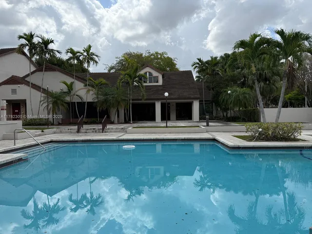 $335,000 | 9121 Southwest 138th Place, Unit 9121, Miami, FL 33186