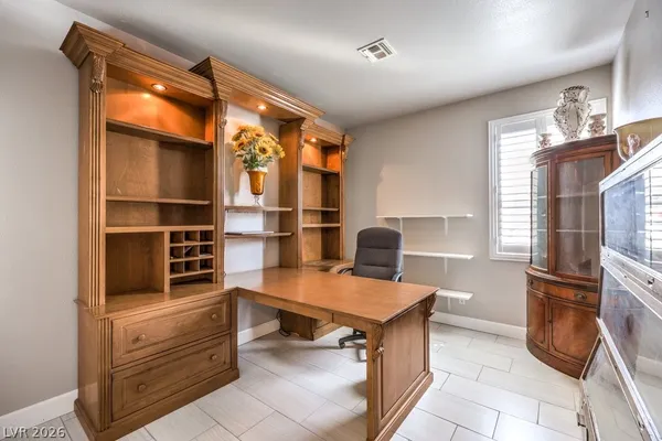 $2,395 | 7520 Barbie Avenue, Las Vegas, NV 89131