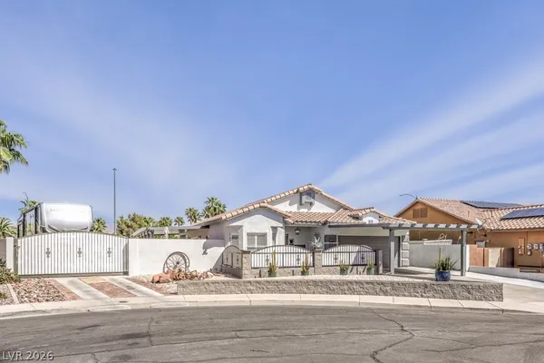$2,395 | 7520 Barbie Avenue, Las Vegas, NV 89131