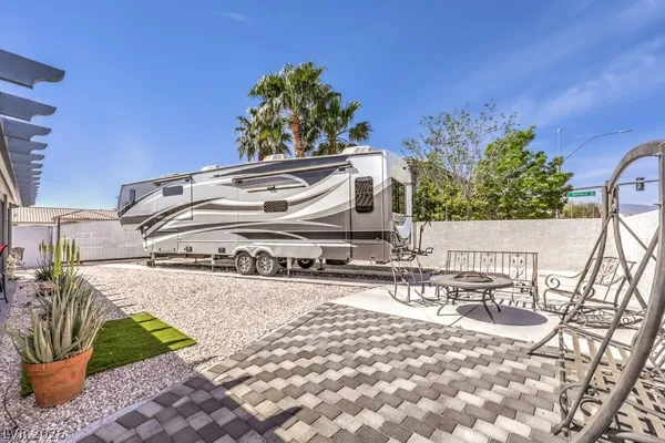 $2,395 | 7520 Barbie Avenue, Las Vegas, NV 89131