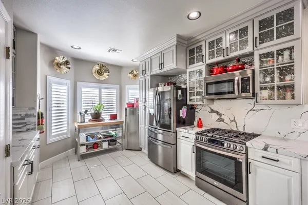 $2,395 | 7520 Barbie Avenue, Las Vegas, NV 89131