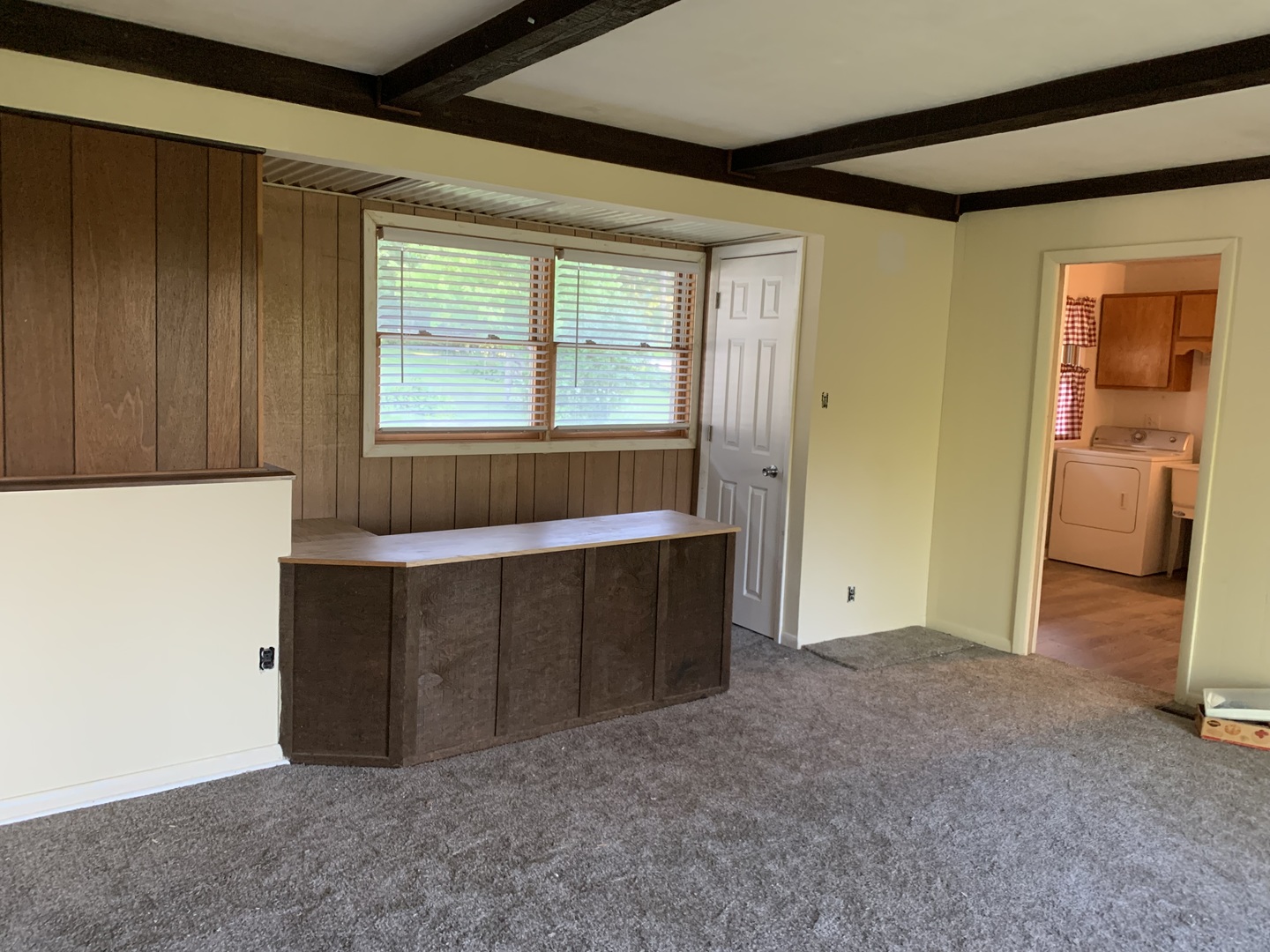 501 Crestview Drive Fox River Grove, IL 60021 - Photo 21 of 23 a view of an empty room and window