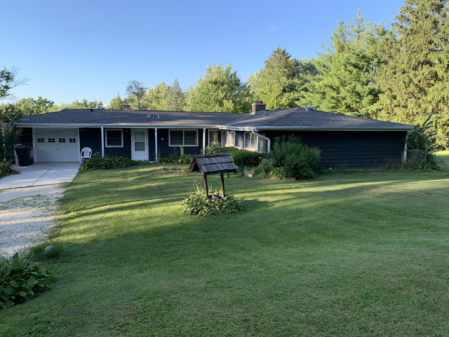 501 Crestview Drive Fox River Grove, IL 60021 - Photo 3 of 23 a view of a house with a yard
