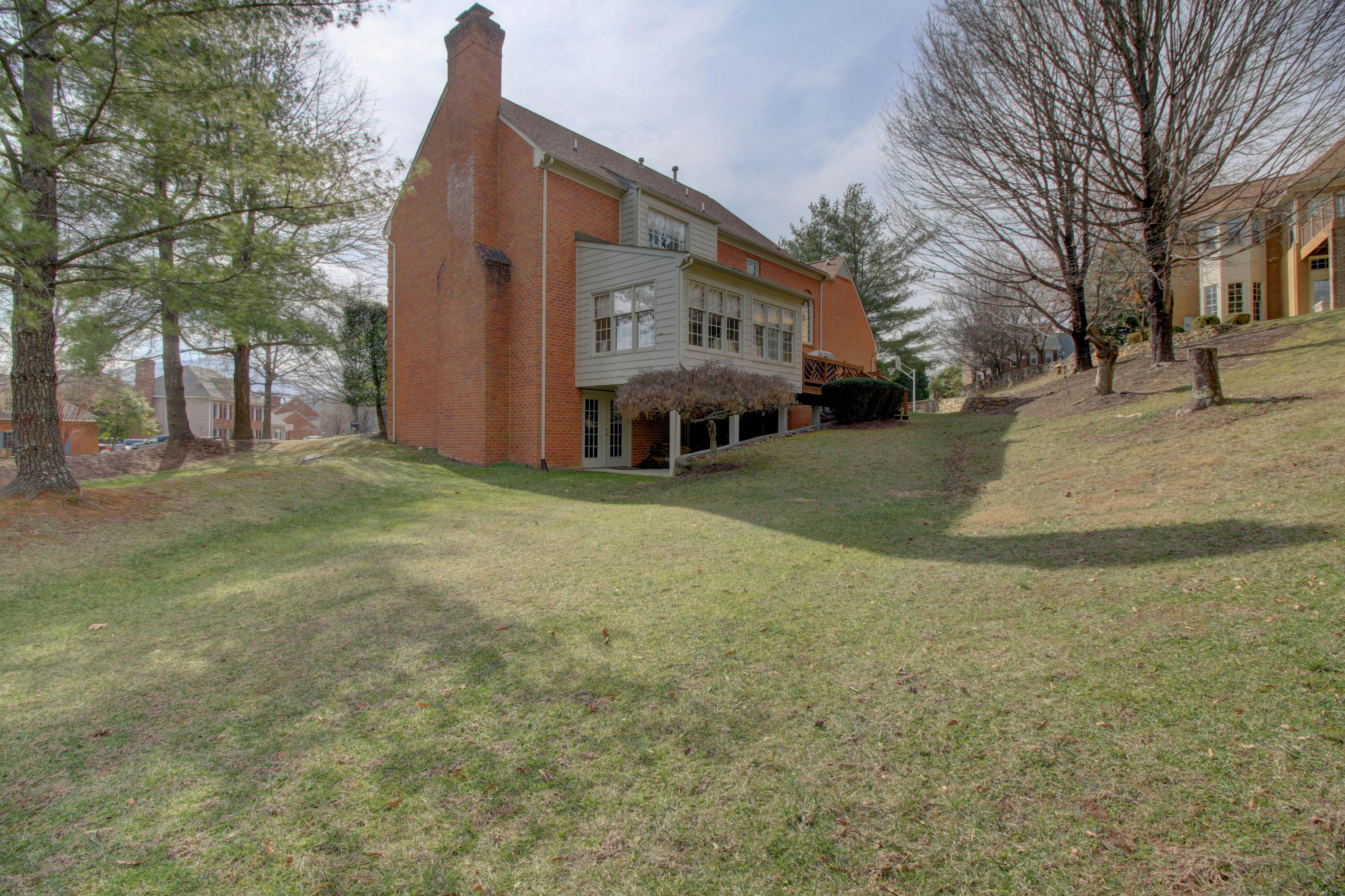 5901 Sulgrave Road Roanoke, VA 24018 - Photo 38 of 39 IMG_9104_05_06_07_08_09_10