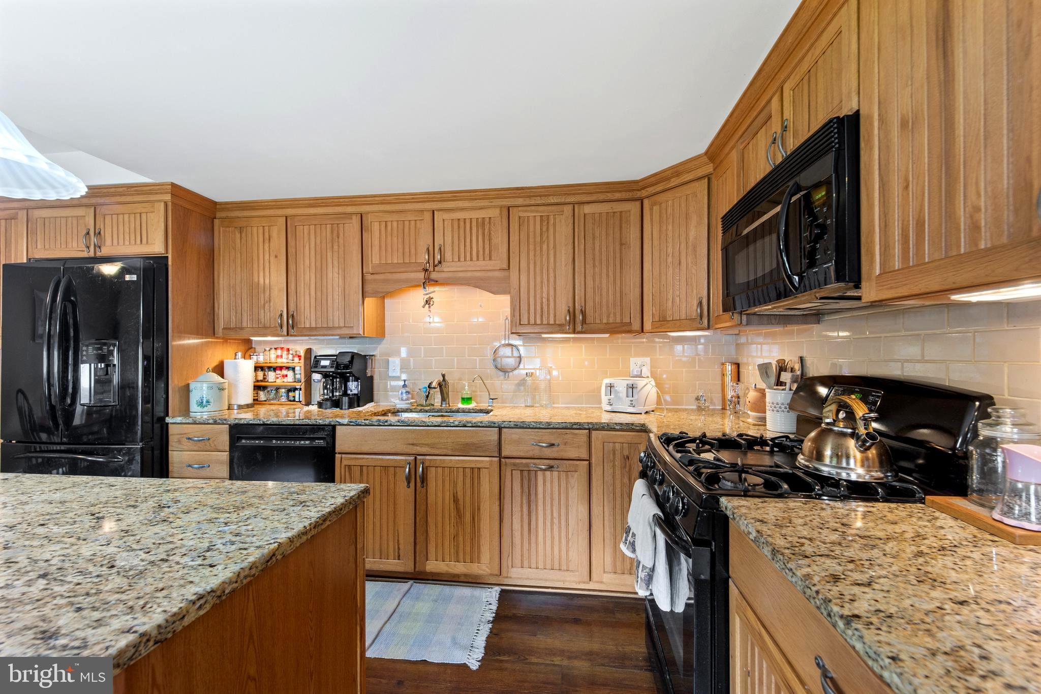 1522 Hampton Road Bensalem, PA 19020 - Photo 9 of 36 Gallery Image 9
