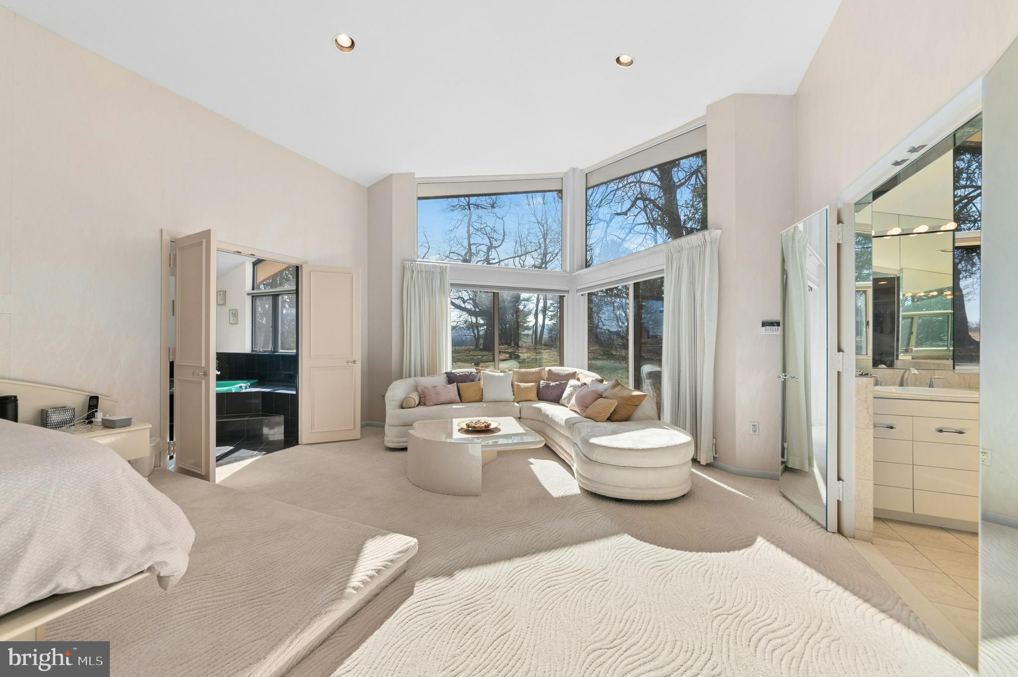 2334 Riverbend Road Allentown, PA 18103 - Photo 20 of 44