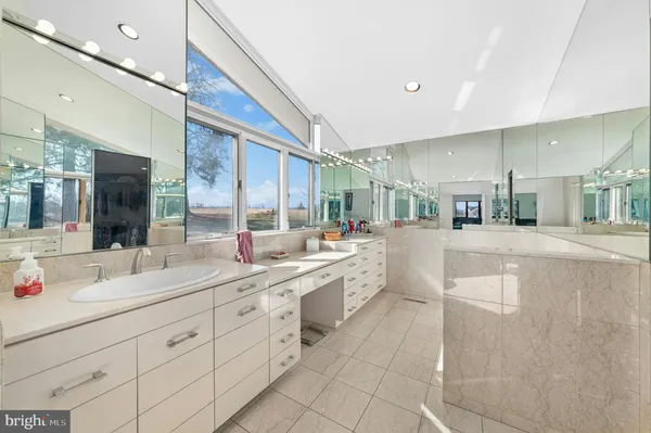 $1,399,000 | 2334 Riverbend Road, Allentown, PA 18103