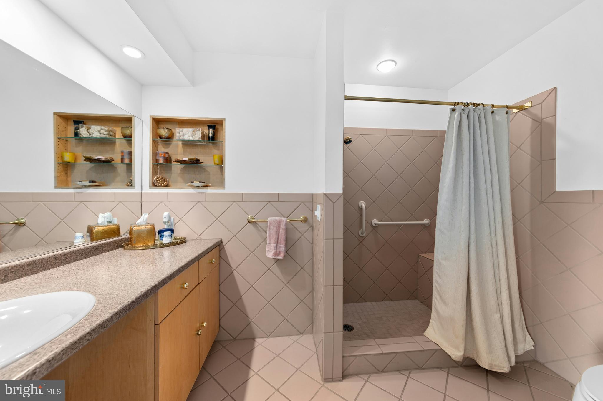 2334 Riverbend Road Allentown, PA 18103 - Photo 29 of 44