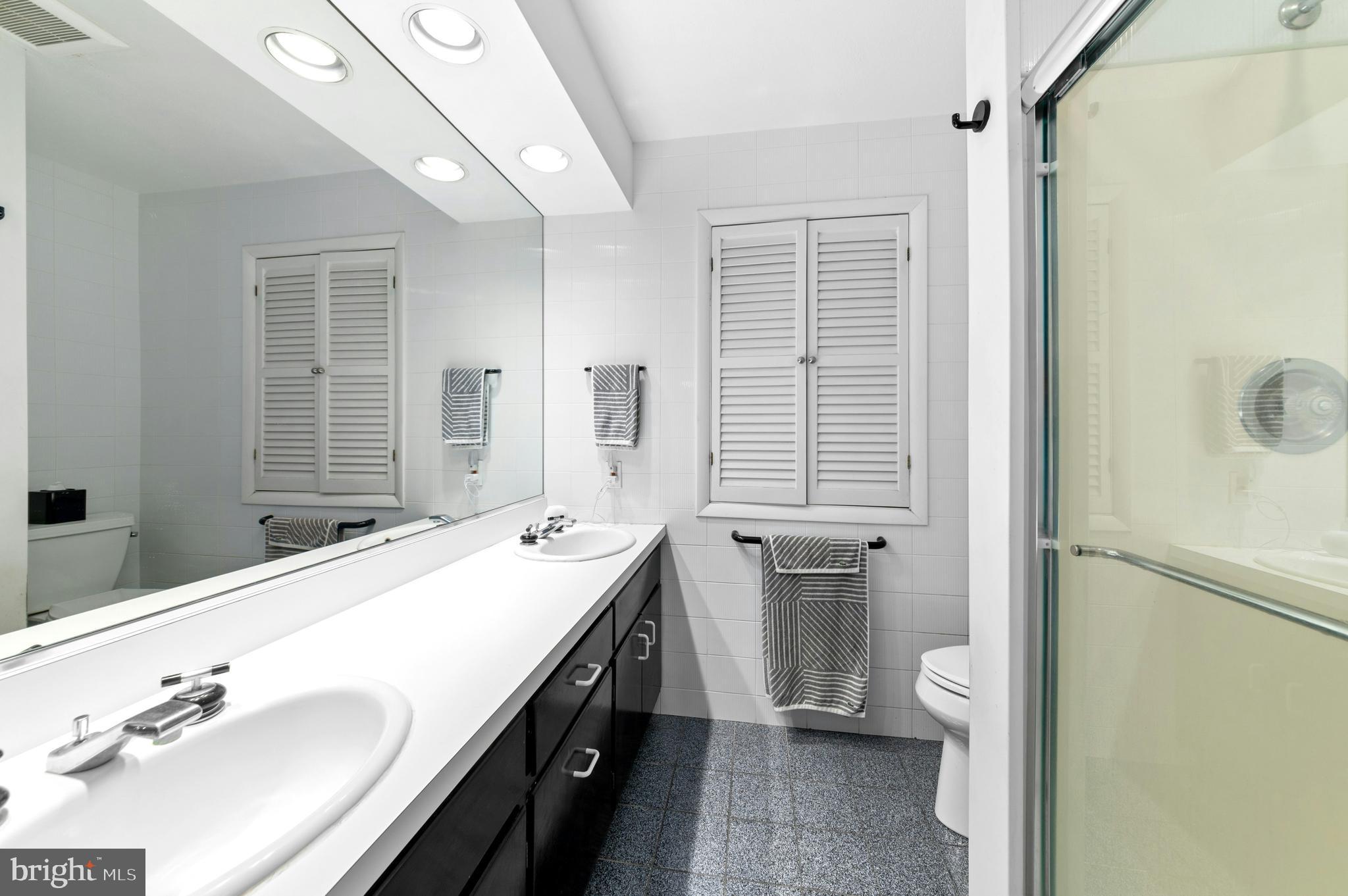 2334 Riverbend Road Allentown, PA 18103 - Photo 31 of 44