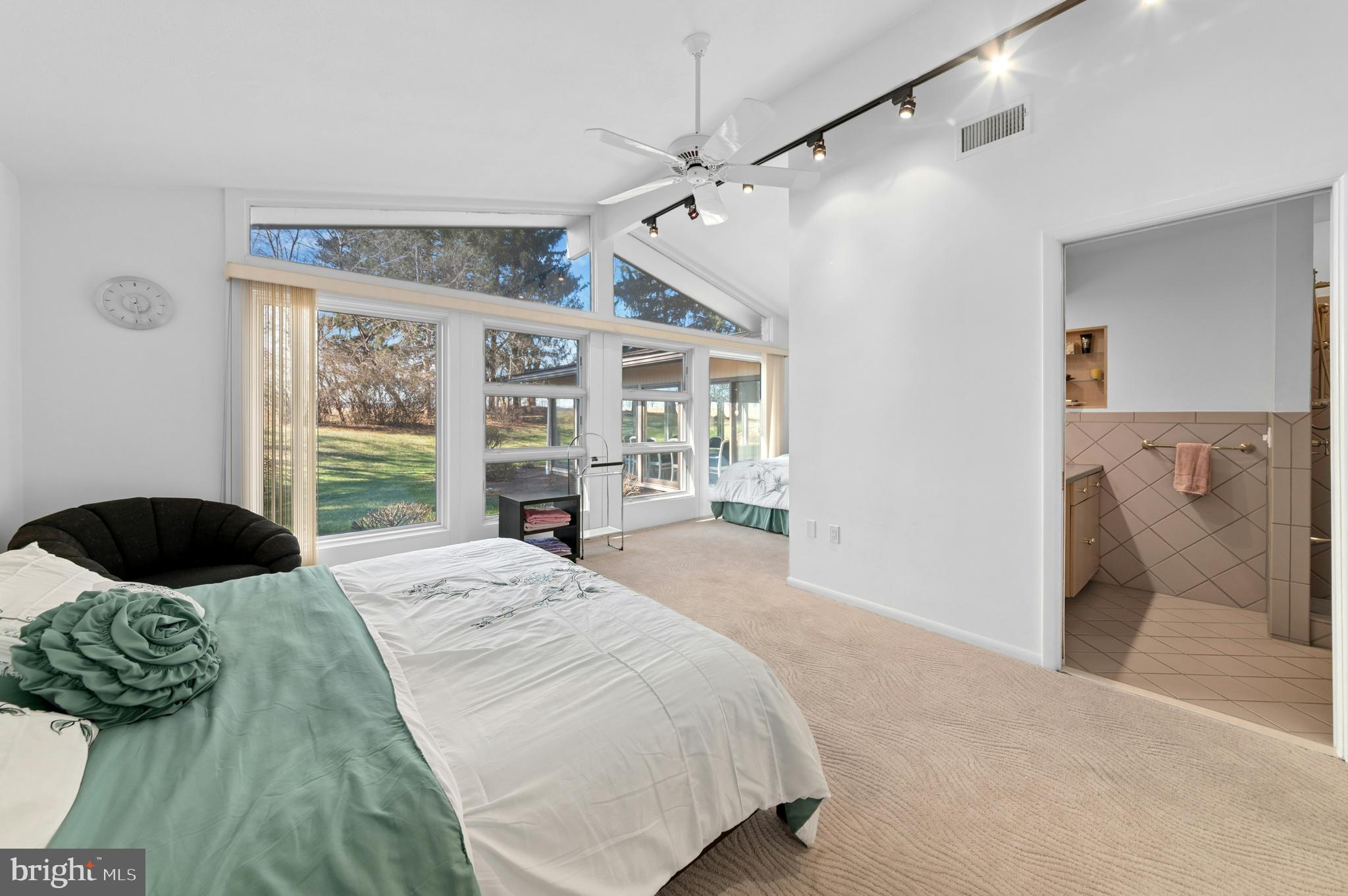 2334 Riverbend Road Allentown, PA 18103 - Photo 33 of 44