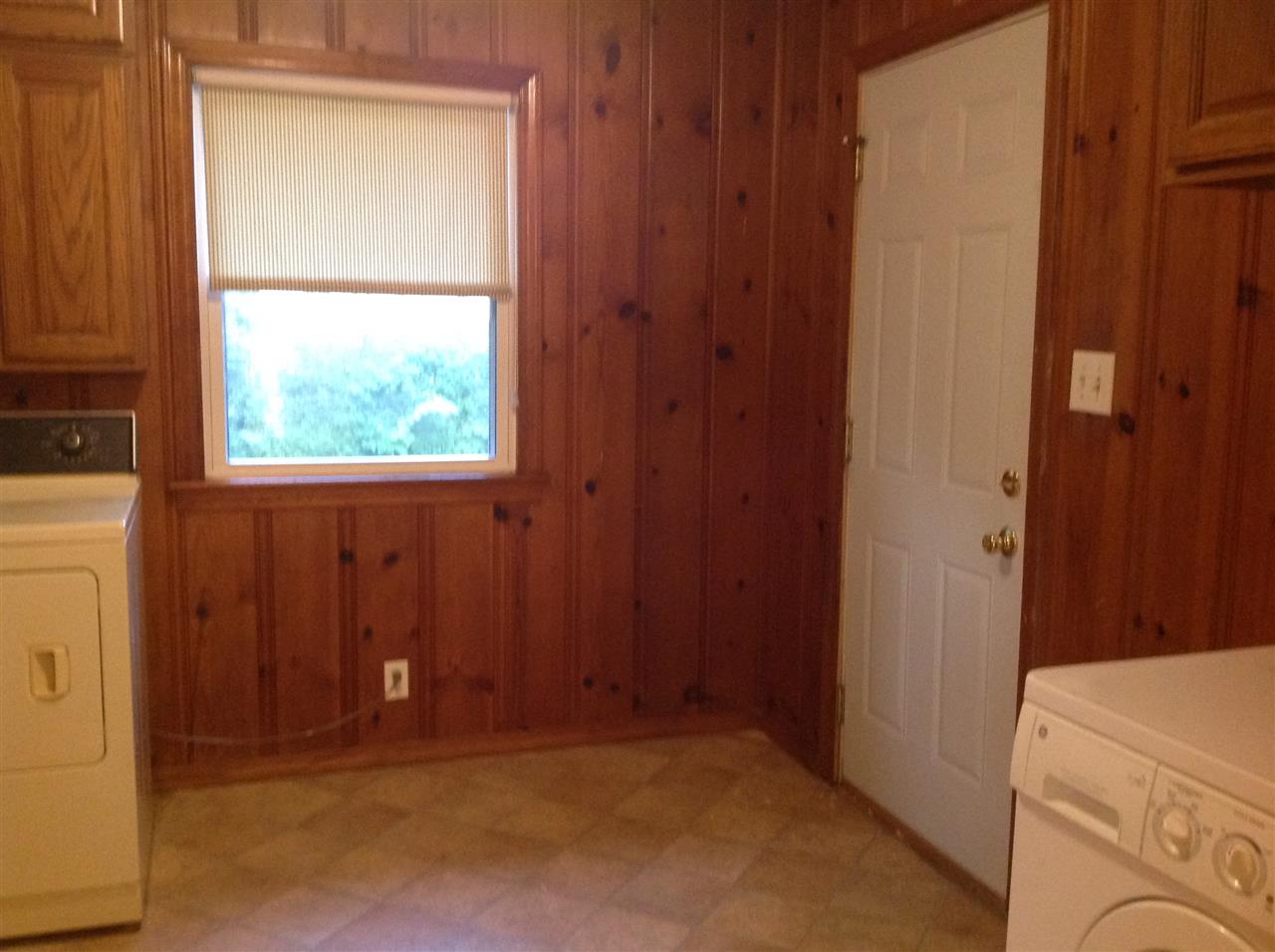 3906 Knollcrest Road Fort Wayne, IN 46835 - Photo 17 of 27 Gallery Image 17