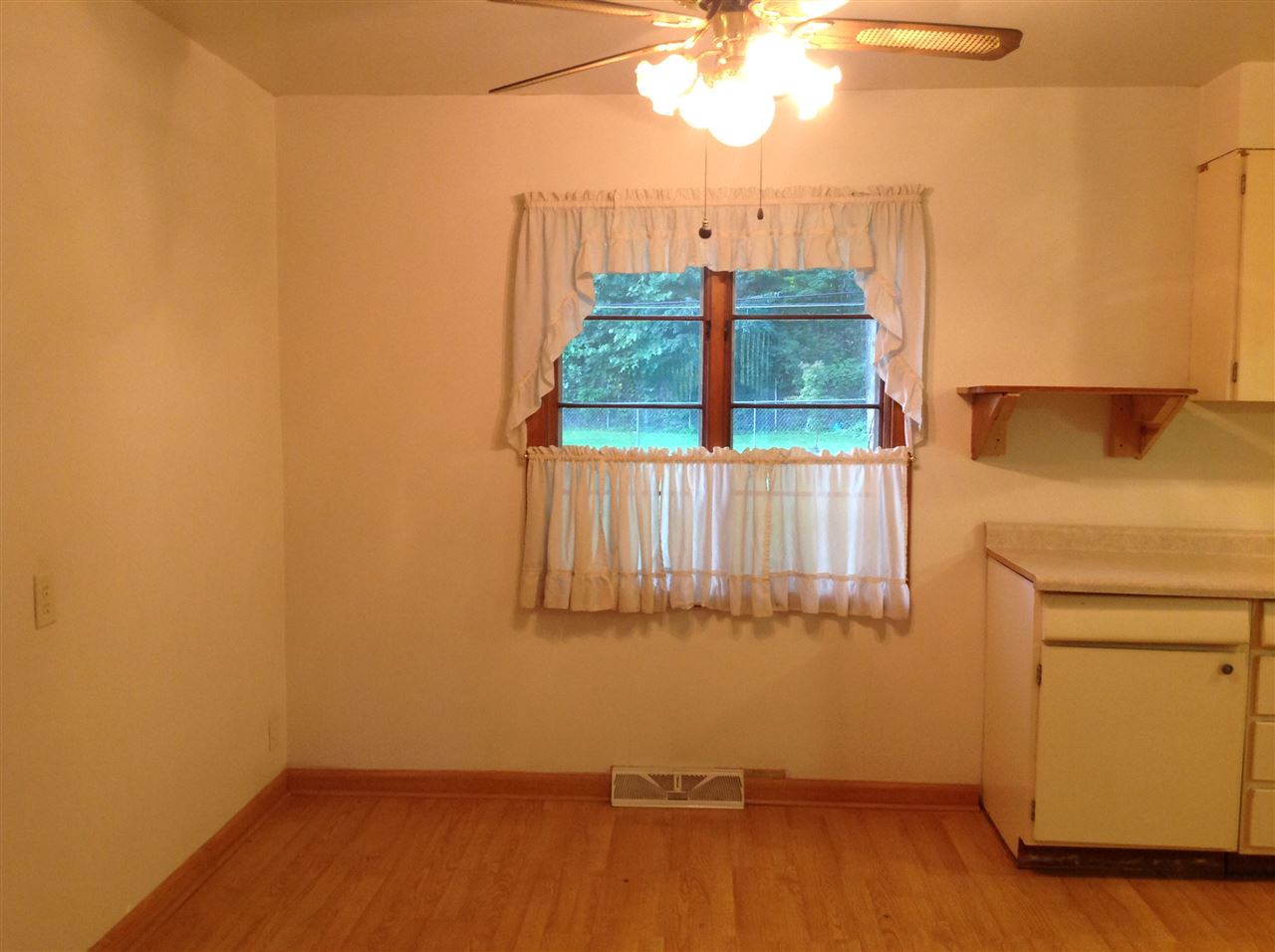 3906 Knollcrest Road Fort Wayne, IN 46835 - Photo 8 of 27 Gallery Image 8