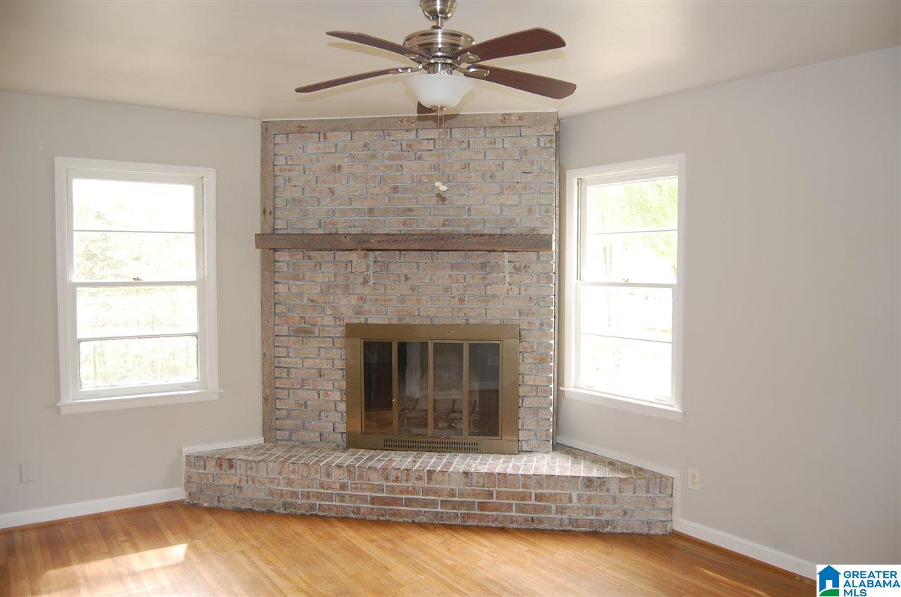 932 2nd Avenue Southwest Alabaster, AL 35007 - Photo 2 of 8
