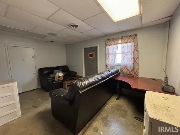 $69,900 | 906 North 10th Street, Vincennes, IN 47591