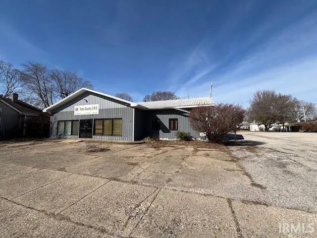 $84,900 | 906 North 10th Street, Vincennes, IN 47591