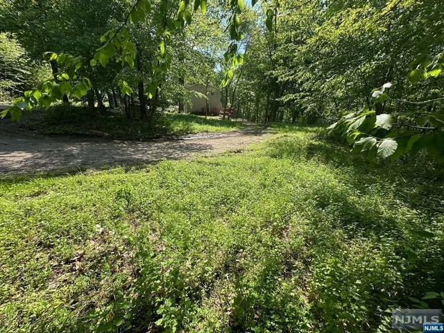 $100,000 | 0 Gladstone Road, West Milford, NJ 07421