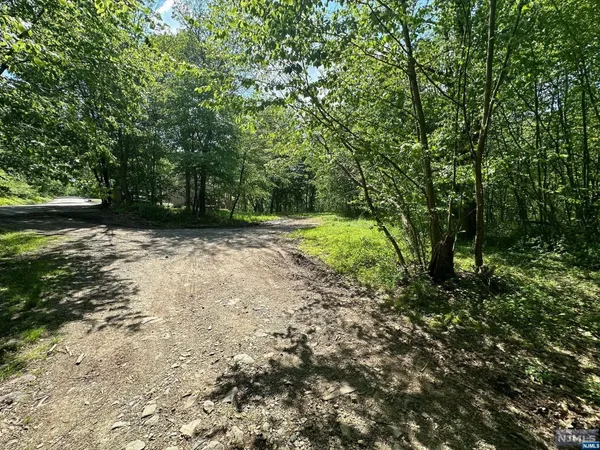 $100,000 | 0 Gladstone Road, West Milford, NJ 07421