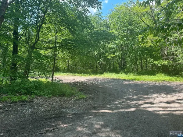 $100,000 | 0 Gladstone Road, West Milford, NJ 07421